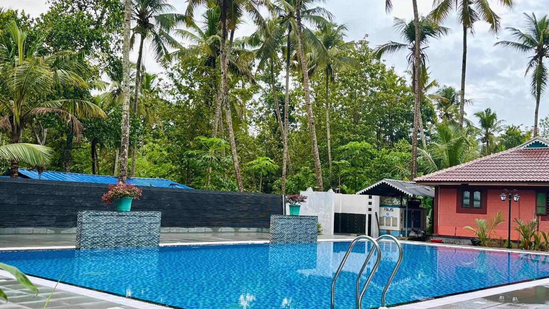 Leisure Valley Beach Resort Varkala 3*,  India