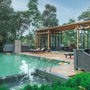 The Mountain Courtyard Thekkady